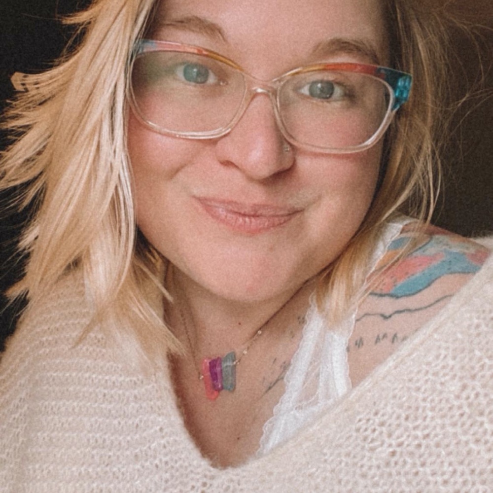 Meet your Posher, Alisha